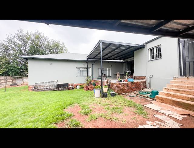 5 BEDROOM HOUSE FOR SALE IN ALBERTON NORTH